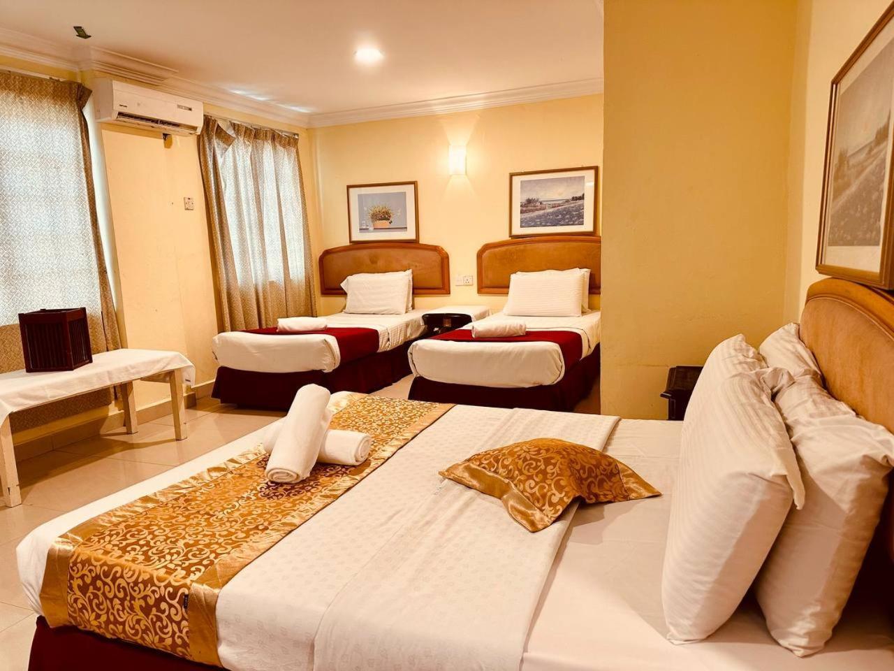 Carlton Hotel Seremban - Next To Terminal Bus Station Rum bild